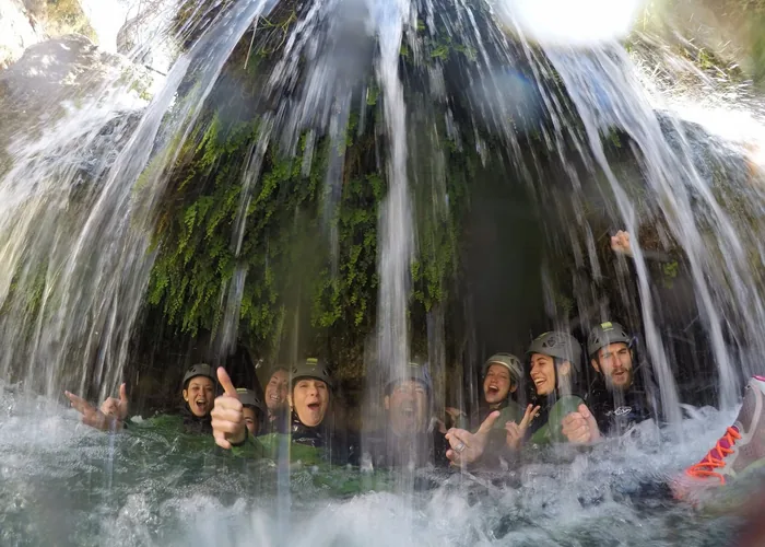 barranco de la hocecilla catarata