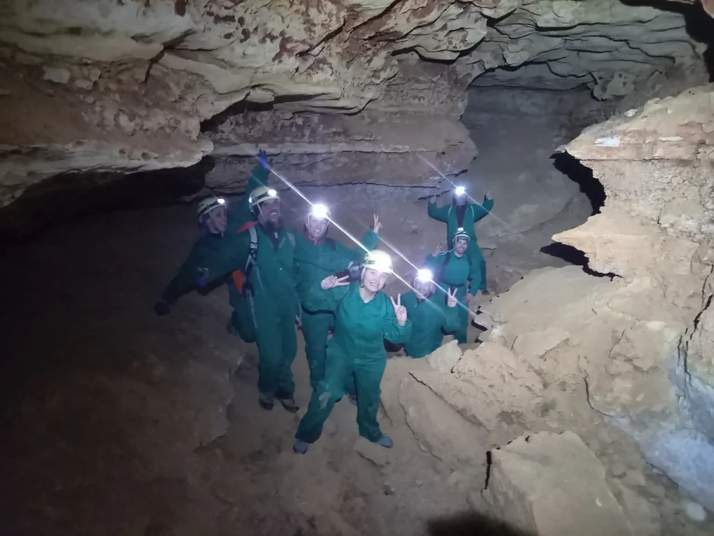 cueva del sotillo equipo de exploracion total