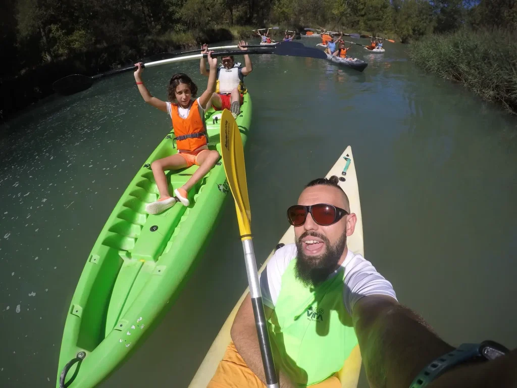 piraguismo cuenca navegando por el paso bajo