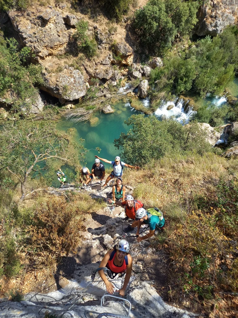 paso tecnico a gran altura via ferrata ventano del diablo scaled