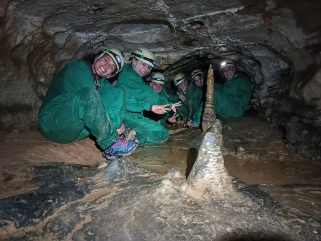 randonnee en terres sauvages cueva de los moros scaled