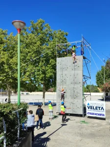 reflejos de montana rocodromo portatil cuenca