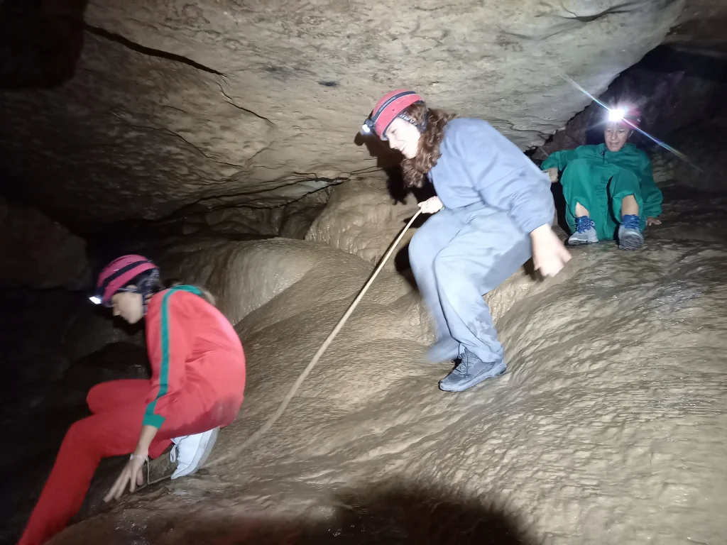 ruta por los senderos altos cueva del tio manolo scaled